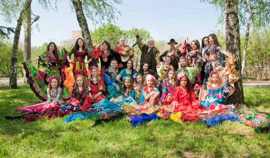 Народний ансамбль циганської пісні і танцю «Бахтале» запрошує на святкування Міжнародного дня ромів