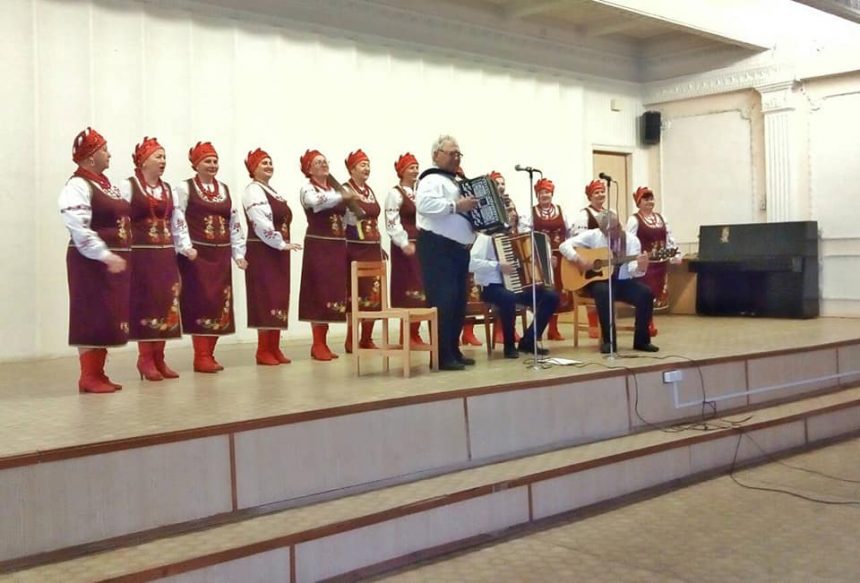 Творчі колективи Матвіївського БК подарували новорічний настрій ветеранам праці ДП «Зоря»-«Машпроект»