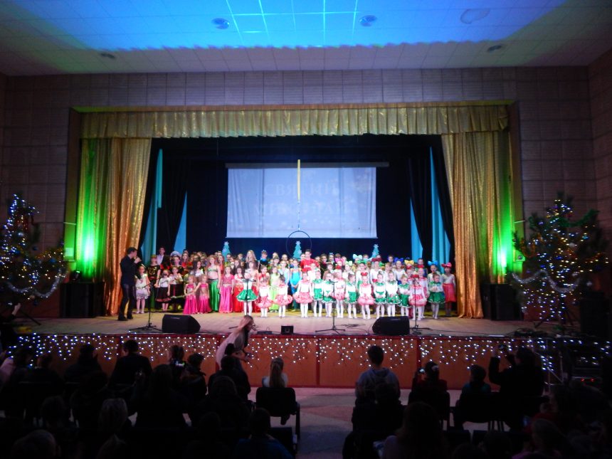 Фестиваль талантів “Святий Миколай” зібрав артистів з усього міста
