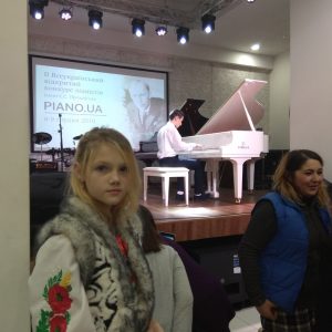 Учениця ДШМ №1 підкорює столицю на II Всеукраїнському відкритому конкурсі піаністів