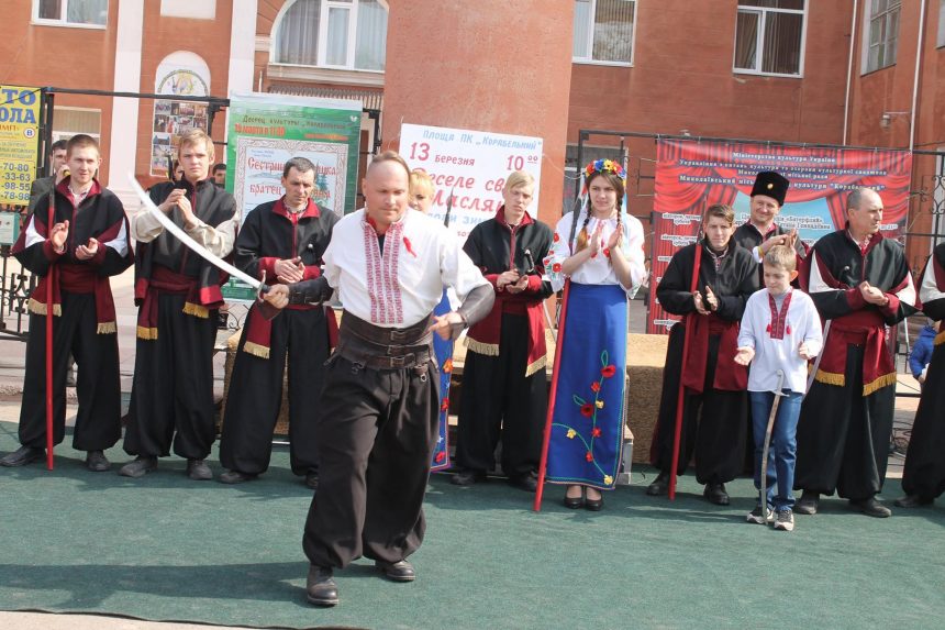 “Козацькі громадські традиції: зв’язок поколінь” – у Миколаєві відбувся науково-практичний семінар