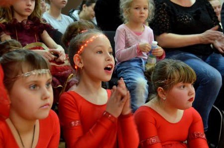 Яскраво та радісно у Тернівському БК зустріли весну