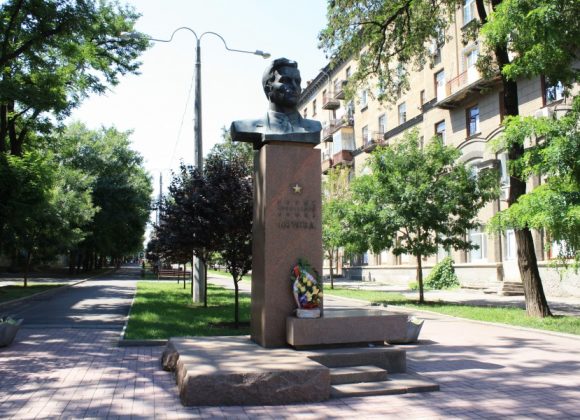 Пам’ятник Герою Радянського Союзу В. О. Лягіну