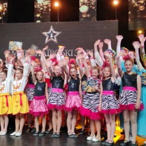 «Миколаївські зорі-2021»: переможні виступи танцювальних колективів Матвіївського будинку культури