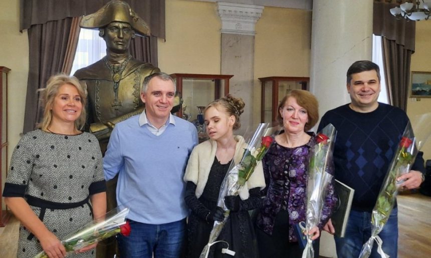 «Зірка культури-2021»: у міськвиконкомі вручили нагороди володарям Почесної відзнаки