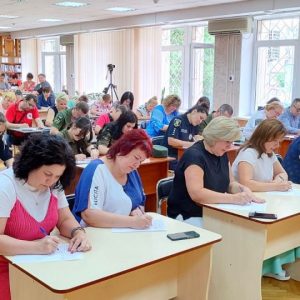 Миколаївський диктант: круті миколаївці перевірили свої знання з української
