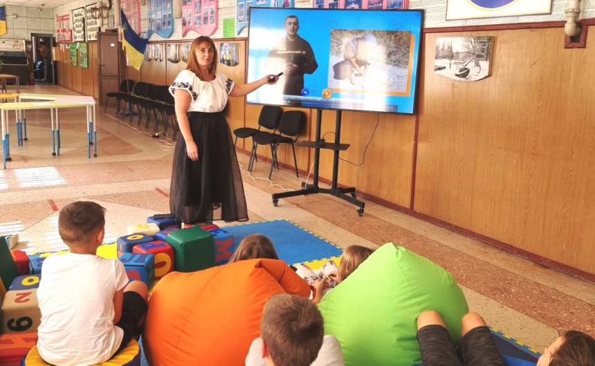 «Тиждень мінної безпеки»: у Кульбакінському будинку культури школярі вчаться захищати своє життя