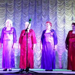 Не знає віку творче щастя: вокальний колектив «Миколаївський заспів» став одним із переможців конкурсу героїко-патріотичної пісні і танцю «Обереги»