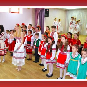 «Мартениця»: вихованці Тернівського будинку культури привітали жителів мікрорайону з весною