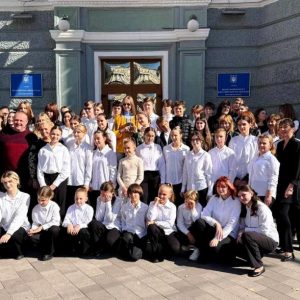 «Пліч-о-Пліч»: «Jazz Teen Band» із Миколаєва зробив творчий дарунок житомирянам